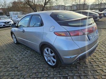 Honda Civic VIII Hatchback 3d 1.8 i-VTEC 140KM 2007 Honda Civic 1,8 benzyna+lpg 140KM, zdjęcie 3