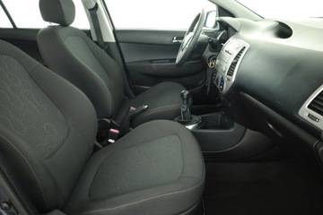 Hyundai i20 I Hatchback 5d 1.2 DOHC 78KM 2011 Hyundai i20 1.2, Klima, zdjęcie 6