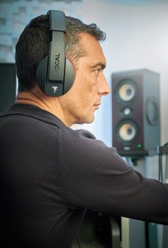 Профессиональные закрытые полукруглые наушники Focal LISTEN PROFESSIONAL