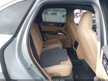 Porsche Cayenne III 2021 Porsche Cayenne Turbo 2021 4.0l 4.0 Benzyna 541KM, zdjęcie 12