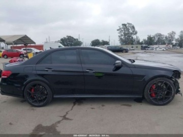 Mercedes Klasa E W212 2015 Mercedes-Benz Klasa E 63 AMG S 4Matic 2015 5.5l 5.5 Benzyna 577KM, zdjęcie 6