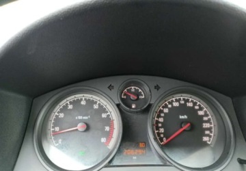 Opel Astra H Hatchback 5d 1.6 Twinport ECOTEC 105KM 2004 Opel Astra Opel Astra 1.6 Benzyna 105KM, zdjęcie 13