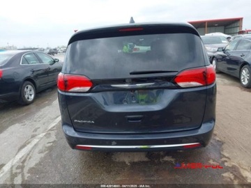 Chrysler Pacifica II 2019 Chrysler Pacifica 2019 r., 3,6L TOURING PLUS 3.6 Benzyna 287KM, zdjęcie 4