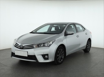 Toyota Corolla XI Sedan 1.6 Valvematic 132KM 2015 Toyota Corolla 1.6 Valvematic, Salon Polska, zdjęcie 1