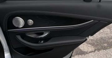 Mercedes Klasa E W214 Sedan Plug-In 2.0 300de 313KM 2023 Mercedes-Benz Klasa E SalonPL AMG Line MultibeamLED Kamera360 Burmester FV, zdjęcie 27