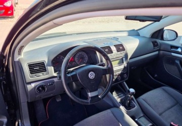 Volkswagen Golf V Hatchback 1.6 i 102KM 2006 Volkswagen Golf 1,6 MPI 102 KM 1.6 Benzyna 102KM, zdjęcie 5