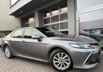 Toyota Camry IX Sedan 2.5 Hybrid Dynamic Force 218KM 2021 Toyota Camry Salon Polska, Serwis ASO, Gwarancja, FV-23 2.5 Hybryda 218KM, zdjęcie 19