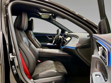 Mercedes Klasa E W214 2025 Mercedes-Benz Klasa E E 53 AMG HYBRID 4M DIGITAL DISTRONIC 3.0 449KM, zdjęcie 5