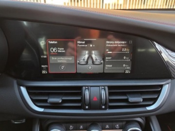 Alfa Romeo Giulia II Sedan Facelifting 2.0 Turbo 280KM 2023 ALFA ROMEO GIULIA ESTREMA A TI Q4, 2.0l Turbo 280KM Bezwypadkowy 23,434km, zdjęcie 12