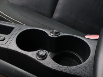 Nissan Qashqai I Crossover Facelifting  2.0 140KM 2012 Nissan Qashqai 2.0, Navi, Klima, Klimatronic, zdjęcie 17