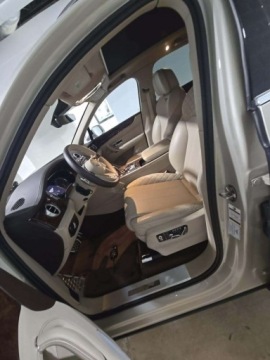Bentley Bentayga 2017 Bentley Bentayga W12 2017 6.0l 6.0 Benzyna 600KM, zdjęcie 9