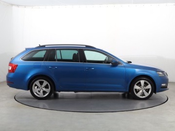 Skoda Octavia III Kombi Facelifting 2.0 TDI 150KM 2018 Skoda Octavia 2.0 TDI, Salon Polska, DSG, Navi, zdjęcie 5