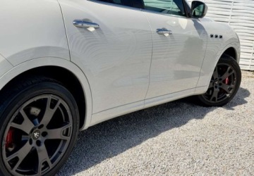Maserati Levante 3.0 GDI V6 430KM 2019 Maserati Levante Maserati Levante S Q4 3.0 Benzyna 430KM, zdjęcie 31