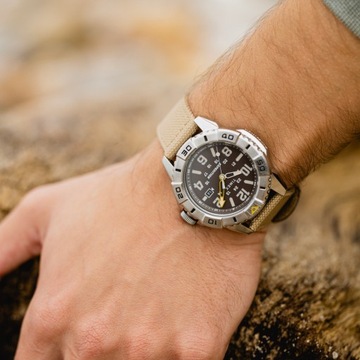 Zegarek Męski Timex TW2V62400 beżowy
