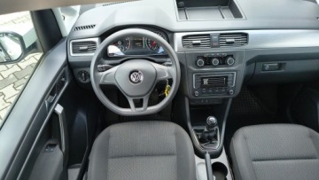Volkswagen Caddy IV Kombi Maxi 1.4 TSI BlueMotion Technology 130KM 2020 Volkswagen Caddy 1.4TSI 130KM Maxi Trendline Czuj., zdjęcie 25