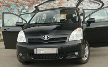 Toyota Corolla Verso E120 1.6 i 110KM 2004 Toyota Corolla Verso 1,6 Terra 7os-Nawigacja-K...