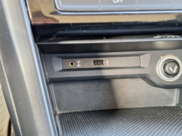 Volkswagen Touran III 2.0 TDI 150KM 2016 Volkswagen Touran Klimatronik Ksenon Nawigacja, zdjęcie 27