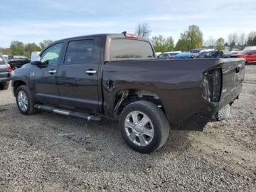 Toyota Tundra II 2020 Toyota Tundra 2020, 5.7L, 4x4, CREWMAX 1794, od ubezpieczalni 5.7 Benzyna, zdjęcie 5