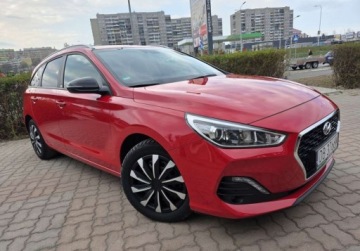 Hyundai i30 III Wagon 1.6 CRDI 115KM 2019 Hyundai i30 Wzorowy Navi - Klimatronik - Kamera - Zarejestrowany, zdjęcie 2