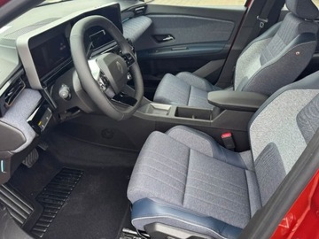 Renault 4 II Elektryczny 52kWh 150KM 2025 Od ręki - E-TECH Comfort Range Techno 52kWh 150KM / Pakiet Winter Comfort, zdjęcie 4