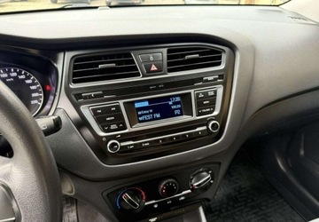 Hyundai i20 II Hatchback 5d 1.2 75KM 2015 Hyundai i20 1,2 75KM Klimatyzacja 1.2 Benzyna 75KM, zdjęcie 16