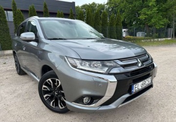 Mitsubishi Outlander III SUV PHEV Facelifting 2017 2.0 203KM 2018 Mitsubishi Outlander Mitsubishi Outlander Intense 2.0 Hybryda Plug-in, zdjęcie 3