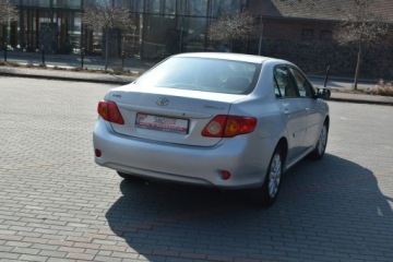 Toyota Corolla X Sedan 1.6 Valvematic 132KM 2009 Toyota Corolla 1.6Benzyna VVT-i 132KM 2009r. SALON, zdjęcie 4
