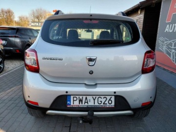 Dacia Sandero II Hatchback 5d 1.5 dCi 90KM 2014 Dacia Sandero Nawigacja Klimatyzacja Elektryka PDC 1.5 Diesel 90KM, zdjęcie 5