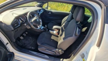 DS 3 Cabrio Facelifting 2015 (Citroen) 1.2 VTi PureTech 82KM 2015 Citroen DS3 89tys Km bezwypadek, zdjęcie 18