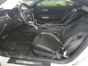 Ford Mustang VI Fastback Facelifting 5.0 Ti-VCT 450KM 2022 Ford Mustang GT 2022 5.0l 5.0 Benzyna 450KM, zdjęcie 7