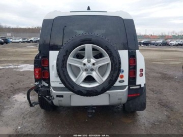 Land Rover Defender IV (L663) 2020 Land Rover Defender 110 Se 2020 3.0 Benzyna 395KM, zdjęcie 4