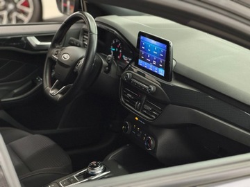 Ford Focus III Kombi Facelifting 1.5 TDCi 120KM 2018 Ford Focus ST Line / CarPlay/AndroidAuto / Nawigac, zdjęcie 34