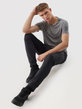 4F БРЮКИ МУЖСКИЕ БЫСТРОСУХИЕ ТРЕНИРОВОЧНЫЕ - ЧЕРНЫЕ, размер 3XL