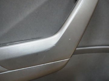 Дверная бок под надлежащим левым спереди VW T-Roc