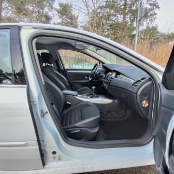 Renault Laguna III Hatchback Phase II 2.0 16v E85 eco2 140KM 2014 Renault Laguna Renault Laguna Lift 2.0b Jeden Wlasciciel LED 2.0 140KM, zdjęcie 23