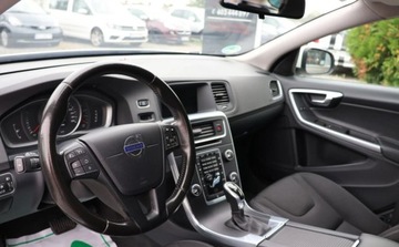 Volvo V60 I Kombi Facelifting 2.0 D4 DRIVE-E 190KM 2015 Volvo V60 NAVI, Grzane Fotele, Multifunkcja, Tempomat, Czujniki, GWARANCJA, zdjęcie 10