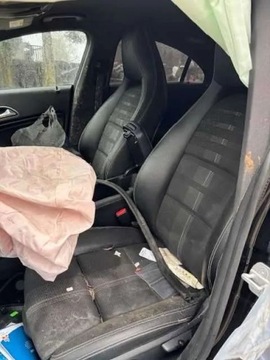 Mercedes CLA C117 Coupe Facelifting 1.6 180 122KM 2016 Mercedes-Benz CLA 1.6 Benzyna 122KM, zdjęcie 4