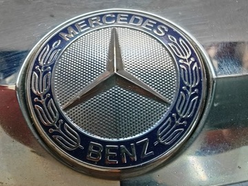 MASKA MŘÍŽKA CHLADIČŮ MERCEDES E W211 FACELIFT AVANTGARDE STAV VELMI DOBRÝ A2118801783