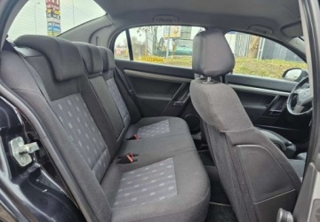 Opel Vectra C Sedan 1.9 CDTI ECOTEC 100KM 2007 Opel Vectra Opel Vectra 1.9 Diesel 101KM, zdjęcie 16