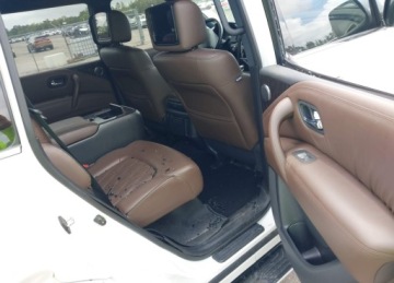 Nissan 2022 Nissan Armada 2022r., Platinum 4wd, 5.6L, od ubezpieczalni 5.6 Benzyna, zdjęcie 10