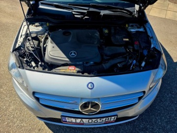 Mercedes Klasa A W176 Hatchback 5d 1.6 180 BlueEFFICIENCY 122KM 2014 Mercedes A180 Aklasa bdb stan, zdjęcie 4