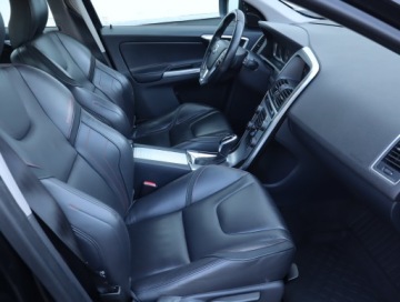 Volvo XC60 I SUV Facelifting 2.0 D4 DRIVE-E 190KM 2015 Volvo XC60 D4, Salon Polska, Serwis ASO, 187 KM, zdjęcie 8