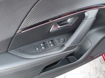 Peugeot 2008 II SUV 1.2 PureTech 130KM 2021 Peugeot 2008 GT Automat Panorama Kamera Full LED 1.2 Benzyna 130KM, zdjęcie 12