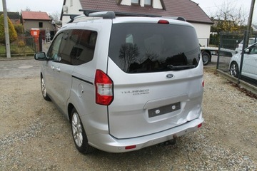Ford Tourneo Courier I Mikrovan Facelifting 1.0 EcoBoost 100KM 2019 Ford Tourneo Courier, zdjęcie 6