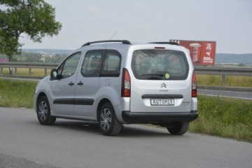 Citroen Berlingo II Combi Facelifting 1.6 HDI 75KM 2014 Citroen Berlingo 1.6HDI doinwestowany gwarancja pr, zdjęcie 5