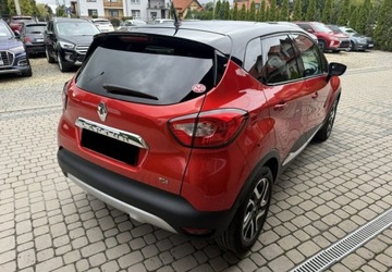 Renault Captur I Crossover 1.2 TCe EDC 120KM 2014 Renault Captur 1,2 120KM Helly Hansen Automat Kola latozima 1.2 Benzyna, zdjęcie 6