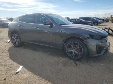 Maserati Levante 2022 Maserati Levante Base 2022 3.0l 3.0 Benzyna 345KM, zdjęcie 4