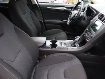 Ford Mondeo V Kombi 2.0 TDCi 180KM 2018 Ford Mondeo 2.0 TDCI, 177 KM, Automat, Navi, zdjęcie 8
