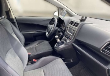 Toyota Verso-S 1.33 Dual VVT-i 99KM 2011 Toyota Verso S 1.33 Premium Salon PL Bezwypadkowy Toyota Mikolajczak Le, zdjęcie 11