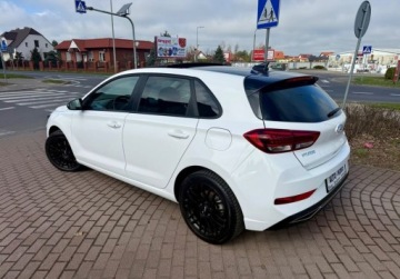 Hyundai i30 III Hatchback Facelifting 1.5 DPI 110KM 2020 Hyundai i30 1.5i PANORAMA Dach FULL LED 43.000 km 1.5 Benzyna 110KM, zdjęcie 3